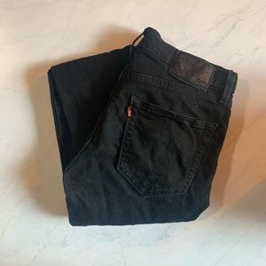 Black Levi’s 512’s. W30, L32